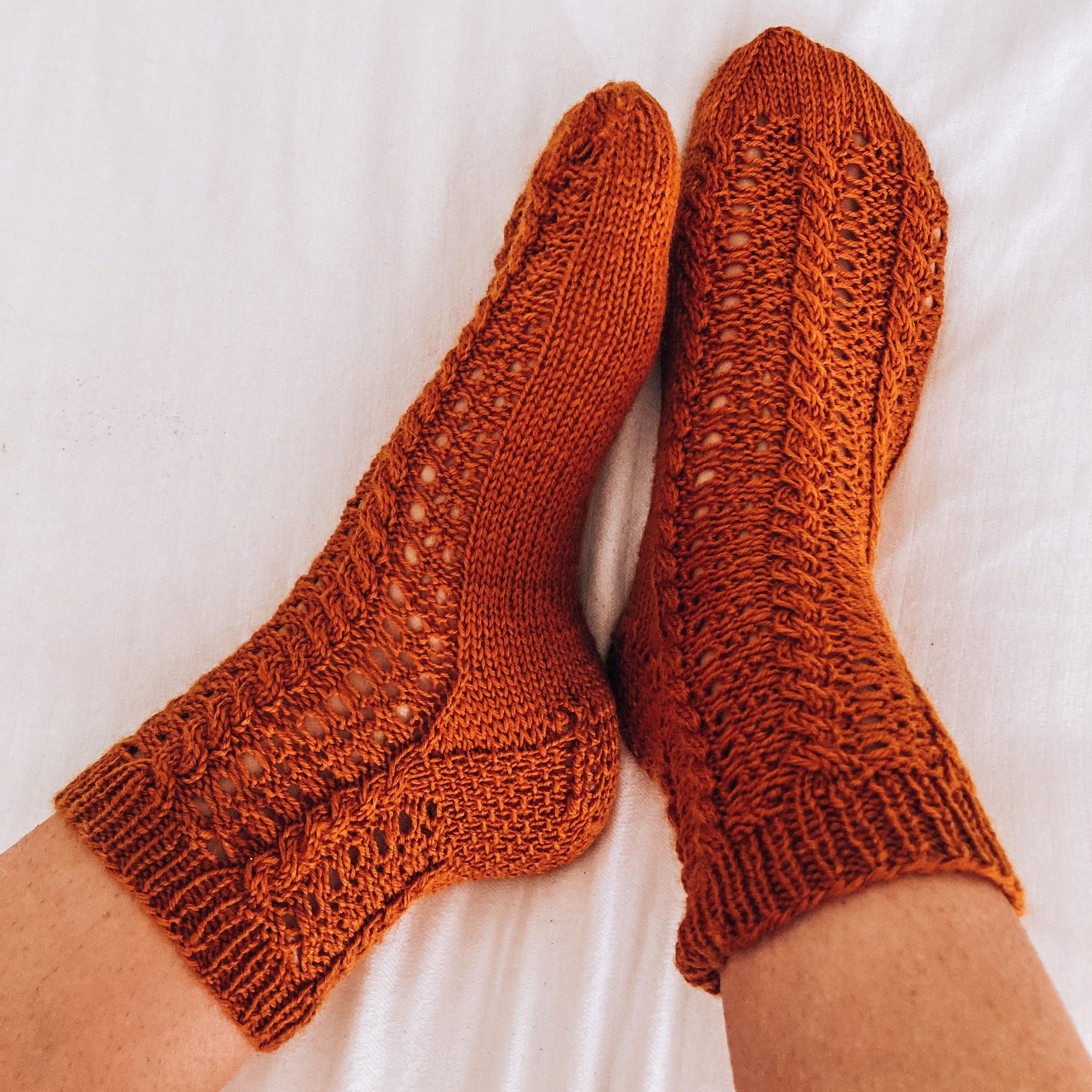 Twist Me Socks - Socks