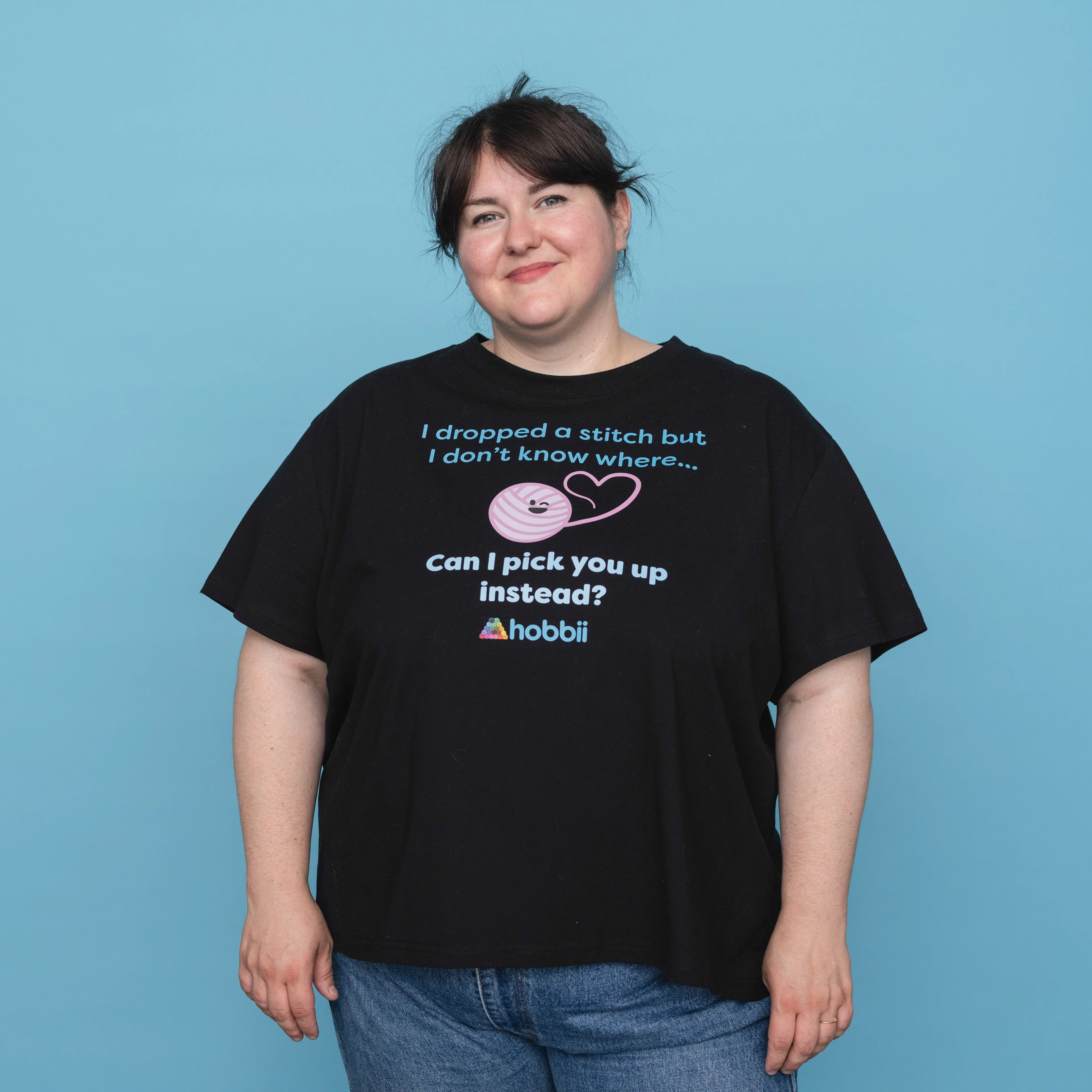 Dropped A Stitch T-shirt - Yarniis (Edycja limitowana) - Image 4